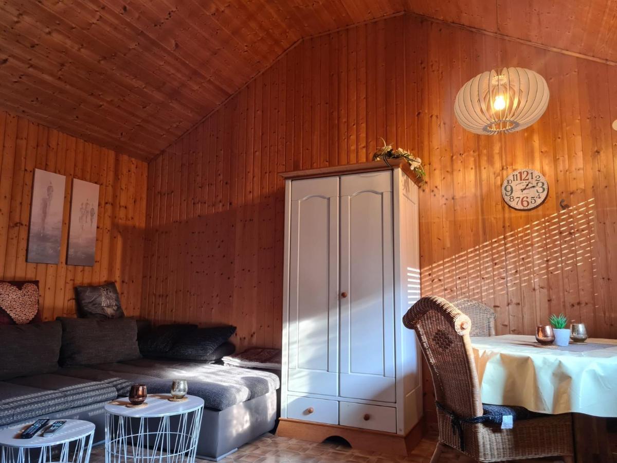 Kleines Ferienhaus Mit Charme Мешеде Экстерьер фото